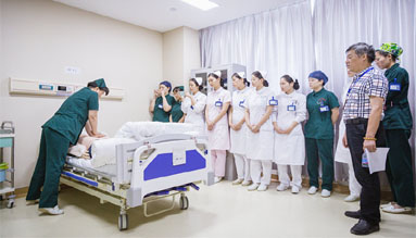 ����������֮�ģ��ۡ��������ǡ��������ķθ��ա�