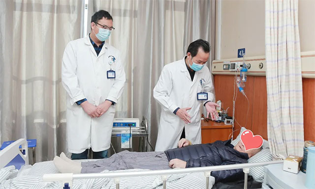 �����β鷿