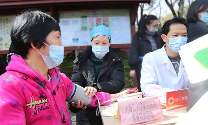 ����ֹ�� ������פ | ��ʮ���Կ�ҽԺ���׷桱���ж�