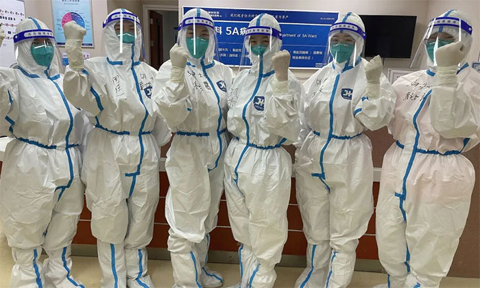 �������� �����ص���һ�� | �Ϻ���ʮ���Կ�ҽԺҽ���ð�Ϊ���߻���