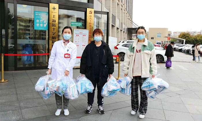 �����µĶԡ��ա��� ���������е���ʮ��