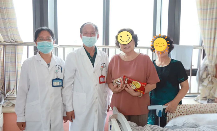中秋送关怀,情暖患者心 | 上海蓝十字脑科医院住院病区开展中秋慰问活动