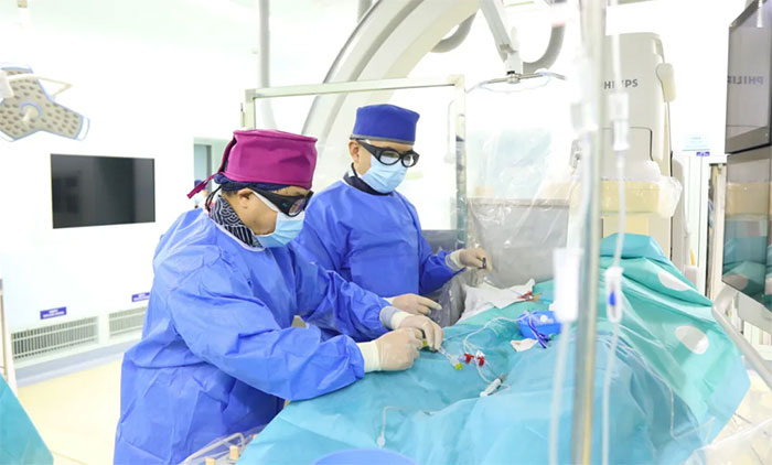 Ҫ�� �� ��ʮ����Ѫ�ܲ��ƽ����Ŷӿ�չ���㽻����������Ϊ��������խ�����ṩ������ѡ��