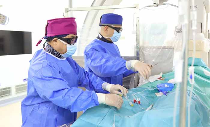 �Թ��ָ��ڣ����á������з硱���Ŀ�����